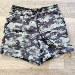 Lululemon loungeful Camouflage Shorts